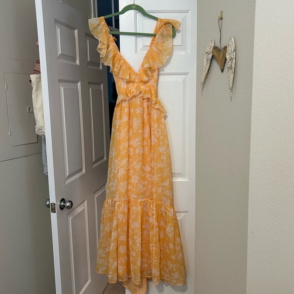 Abercrombie & Fitch Dresses & Skirts - Abercrombie Flutter Sleeve maxi dress, size s